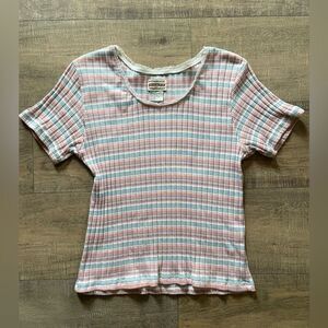 Riders women’s size large pink stripped short sleeve crop top ruffle lined shirt